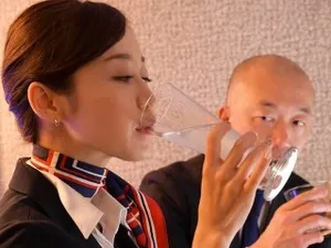 Tội nghiệp em gái loz múp bị hai anh đồng nghiệp hấp diêm