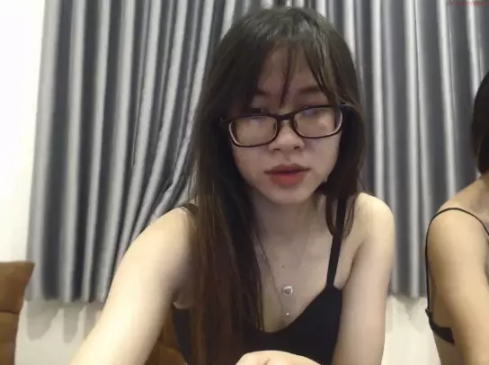 18+ Người đẹp ngực khủng cởi đồ lót và trang web khỏa thân - Xem phim trực tuyến miễn phí